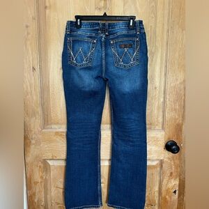 Women’s Wrangle Boot Cut Jean SZ 9/10 x 32
